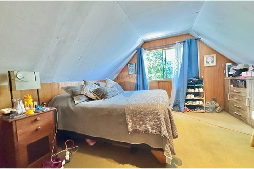 Casa 2 Pisos Amplio Terreno Con Uso Comercial
