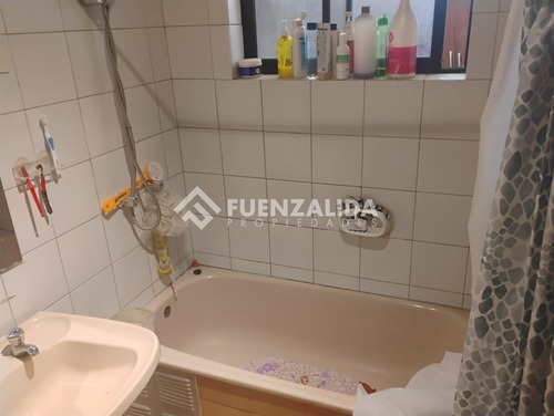 Casa En Venta De 3 Dorm. En La Florida