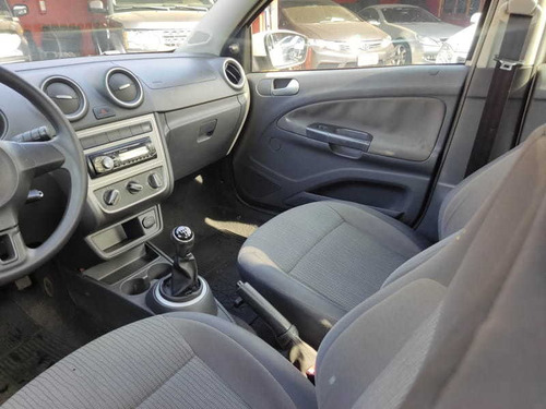 Imagem 9 de 15 de Volkswagen Voyage 1.0 2014