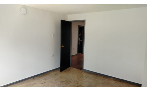 Oficina En Arriendo, Restrepo