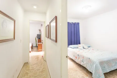Apartamento En Venta En Laureles. Cod V13185