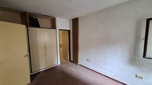 Se Vende Departamento 1 Dorm. Monoblock Stabio