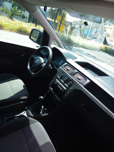 Imagen 5 de 12 de Volkswagen Caddy 2020 1.6 Maxi Mt