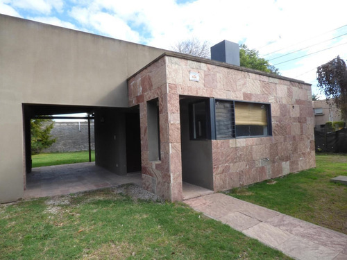 Imagen 3 de 24 de Casa En Venta En City Bell Calle 467 Esq 30 - Dacal Bienes Raices