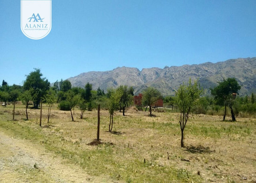 Se Vende En La Mejor Zona De Merlo, Loteo Altos Del Este.