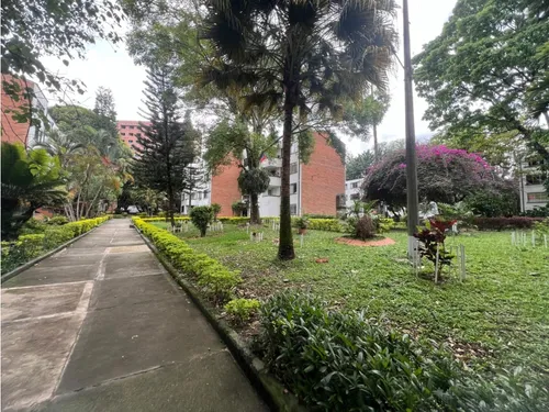 Venta De Apartamento En El Occidente, Sector Los Pinos