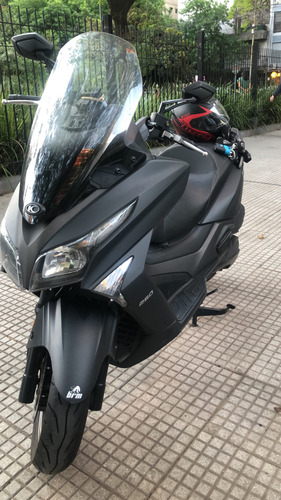 Kymco 250i Xtown Gris