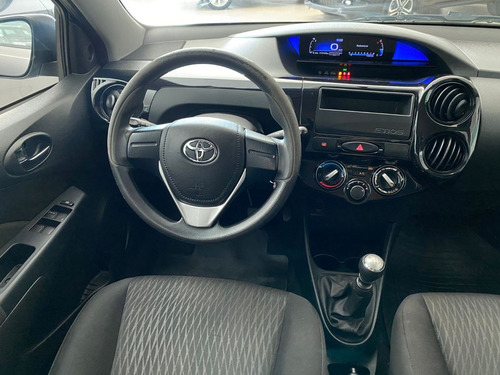 Imagem 13 de 15 de Toyota Etios 1.3 X 2018