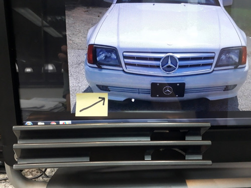 Imagen 9 de 9 de Mercedes Benz Rejilla Tapa Gancho Remolque Cod-1298800005