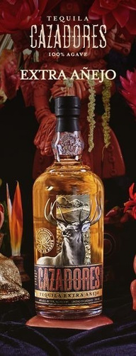 Tequila Cazadores Añejo Goldbottle