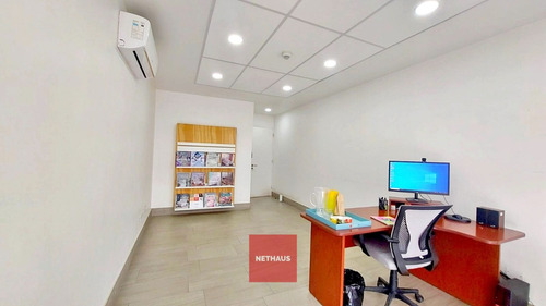 Nethaus Vende Excelente Centro Logístico C. Sombrero - Maipú