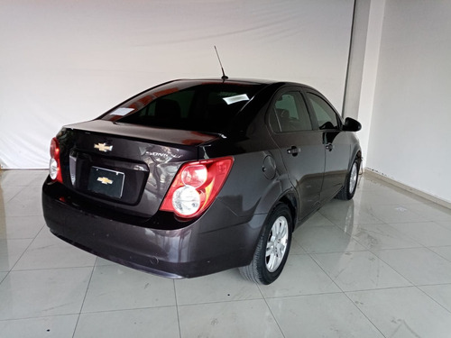 Imagen 7 de 15 de Chevrolet Sonic 2015 1.6 Lt Mt