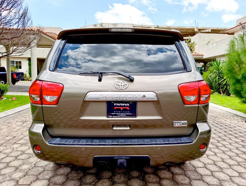 Imagen 8 de 15 de Toyota Sequoia Blindaje 4 2015