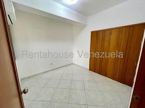 Marcos Gonzalez Alquila Apartamento Zona Este Amoblado Conectado A Planta Eléctrica Barquisimeto Lara #25-9197