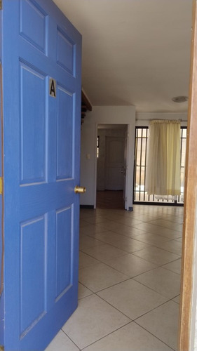 Casa 3 Dorm, 2 Baños En Arriendo