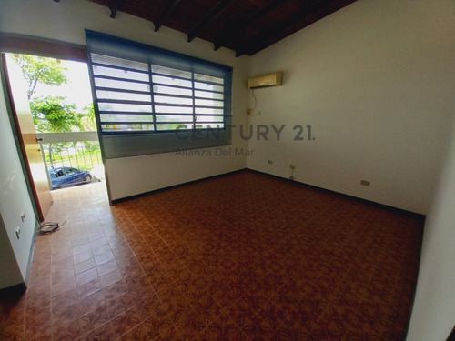 Imagen 11 de 21 de Tonwhouse Longa España 04129500429