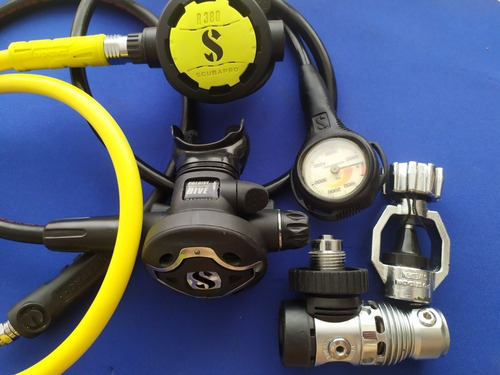 Imagen 3 de 8 de Regulador Completo Buceo Scubapro