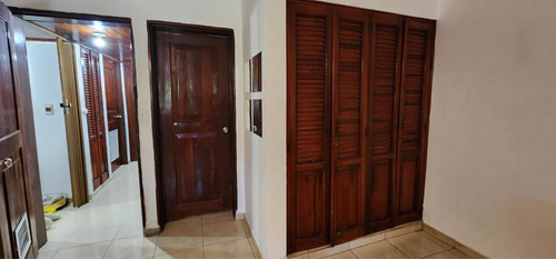 Imagen 8 de 11 de Apartamento En Venta En Bella Vista, Cerca Avenida Anacaona Y Parque Mirador Sur