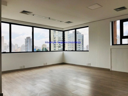 Imagem 7 de 10 de Conjunto Comercial 32m², 01 Banheiro E 01 Vaga Na Garagem. Condomínio Com Recepção Segurança 24hrs. Excelente Localização - 21091504 - 70108865