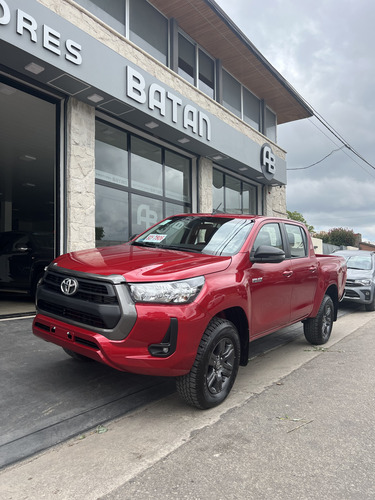Toyota Hilux Pick-up 2.8 Cd Sr 204cv 4x4 At