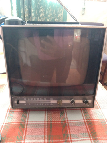 Vintage Tv Crown Model 9 Tv 301