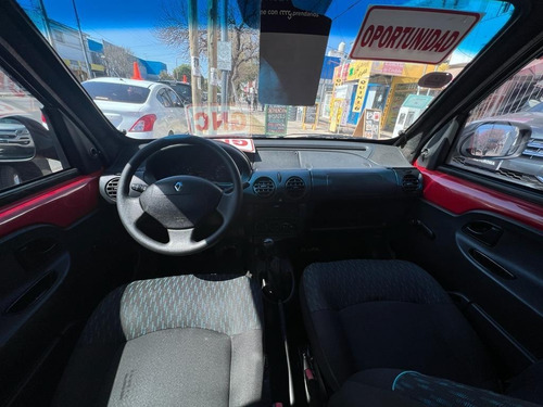 Imagen 8 de 11 de Renault Kangoo 2015 1.6 Furgon Ph3 Confort 5as