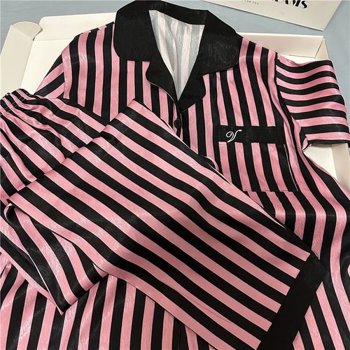Pijama De Rayas Rosas De Manga Larga De Seda Fina