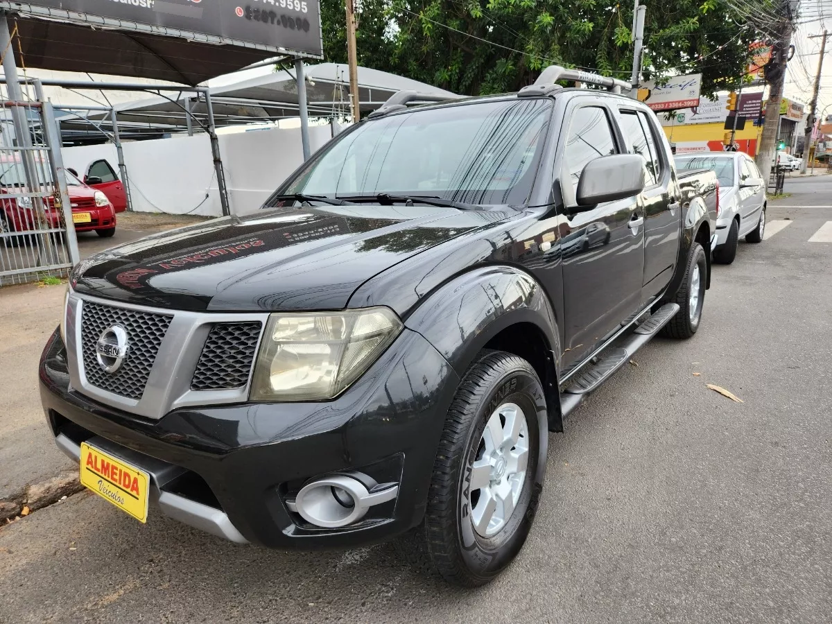 Nissan Frontier 2.5 Sv Attack Cab. Dupla 4x4 4p