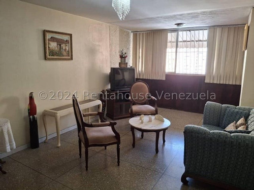 Apartamento En Venta En Urb. El Centro #25-14456 Rm