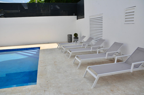 Proyecto De Apartamentos Nuevos Con Piscina Y Gazebo, Santiago De Los Caballeros (hfa-249)