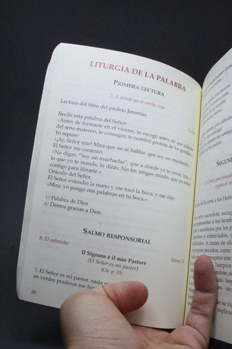 Ordenanza Sacerdotal Mons. Leonardo S Trilingüe 2002 Bg7 (Usado)