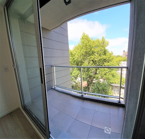 Imagen 2 de 10 de -apartamento Dos Dormitorios, Balcón, Terraza Lavadero, Centro Sur, Barrio Sur.