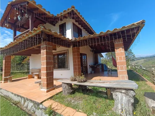 Encantadora Finca En Venta Cerca A Ríonegro