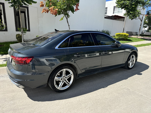 Audi A4 2.0 T Select 190hp Dsg
