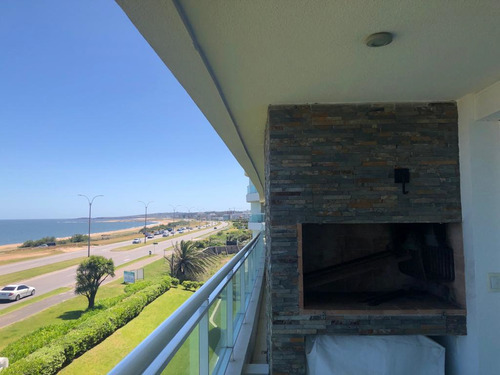Imagen 8 de 24 de Apartamento En Venta De 3 Dormitorios En Playa Mansa (ref: Lij-5136)