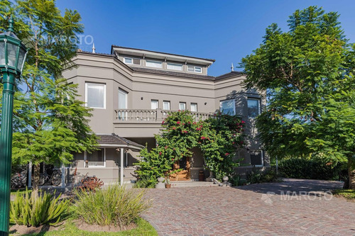 Imagen 5 de 30 de Casa En Venta En Barrio Privado Septiembre Con Seis Dormitorios - Maroto Propiedades-