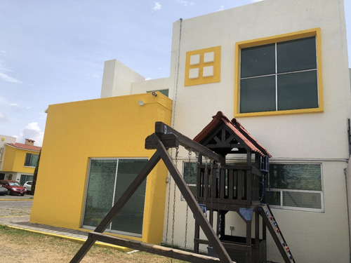 Casa Con Inmejorable Salida A Cdmx En San Mateo Atenco Venta