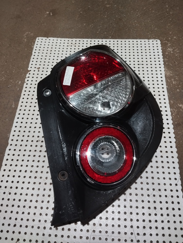 Lanterna Traseira Sonic Hatch 12/14 Ld (Usado)
