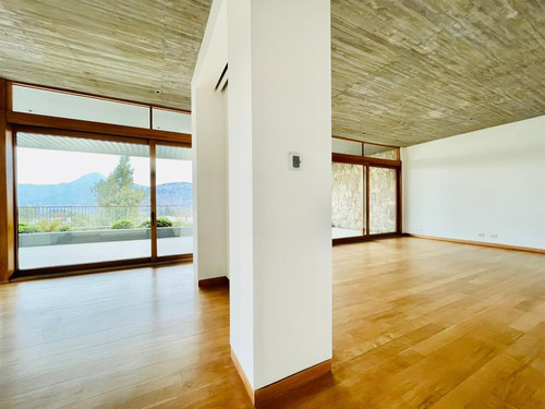 Arriendo Fabuloso Penthouse/2 Suite/3 Estac./ S.c Apoquindo