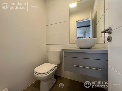 Venta Casa 2 Dormitorios En Barrio Privado Parque Pinares, Punta Del Este