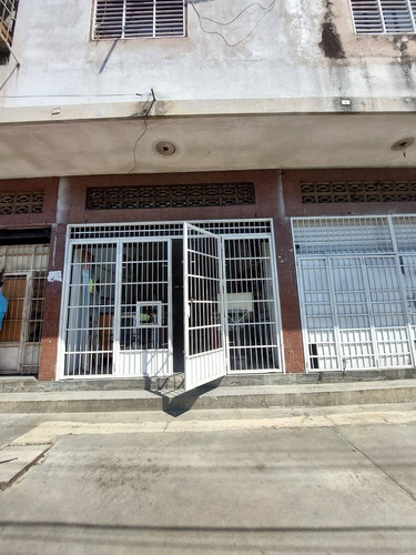 179854 Am* Venta Local Comercial Av Lara 