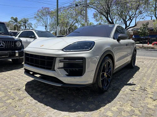 Porsche Cayenne Turbo Gt 2024 Gris