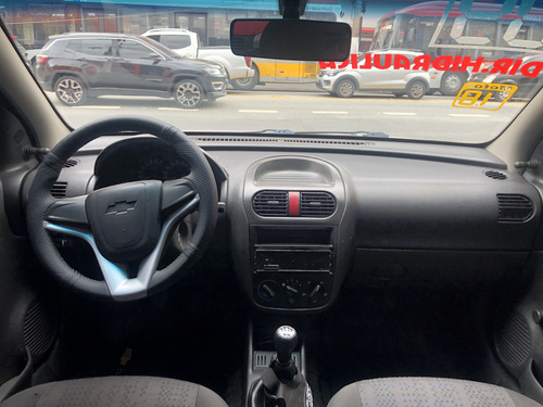 Chevrolet Corsa 1.8 Maxx Flex Power 5p