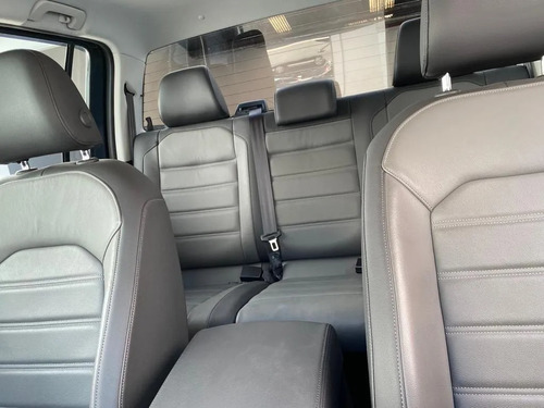 Imagen 10 de 19 de Amarok Highline 2.0 4x2 Manual Hay Stock #30