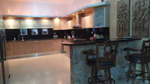 Imagen 4 de 7 de Espectaculares Villas En Lecheria Puerto La Cruz