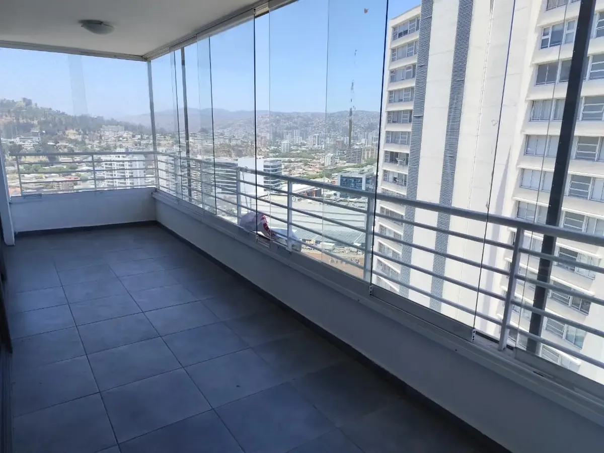 Imagen 4 de 29 de Se Arrienda Amplio Departamento 4 Dormitorios Coraceros Viña