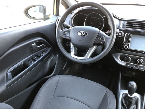 Imagen 14 de 15 de Kia Rio 5 Puertas