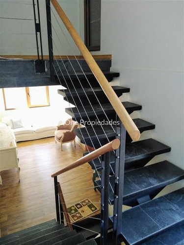Casa En Venta De 5 Dorm. En Lo Barnechea