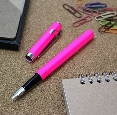 Pluma Caran D'ache Estilografica Rosa Fluorescente Aluminio
