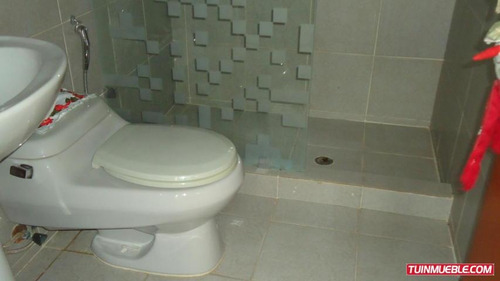 Imagen 3 de 12 de Casco Central : Yaritza Perez 04242837784